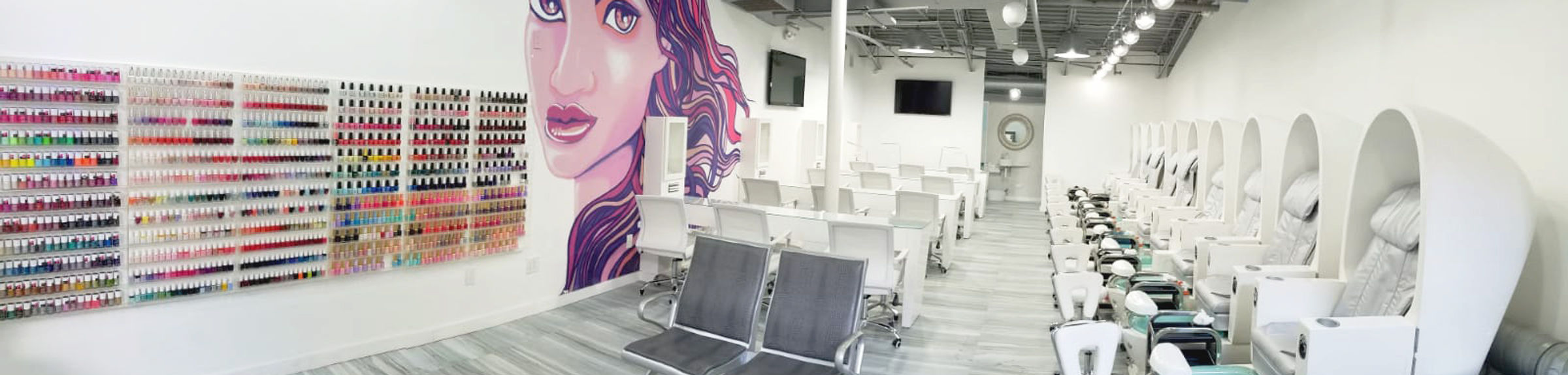 Inside Neo Nail Bar